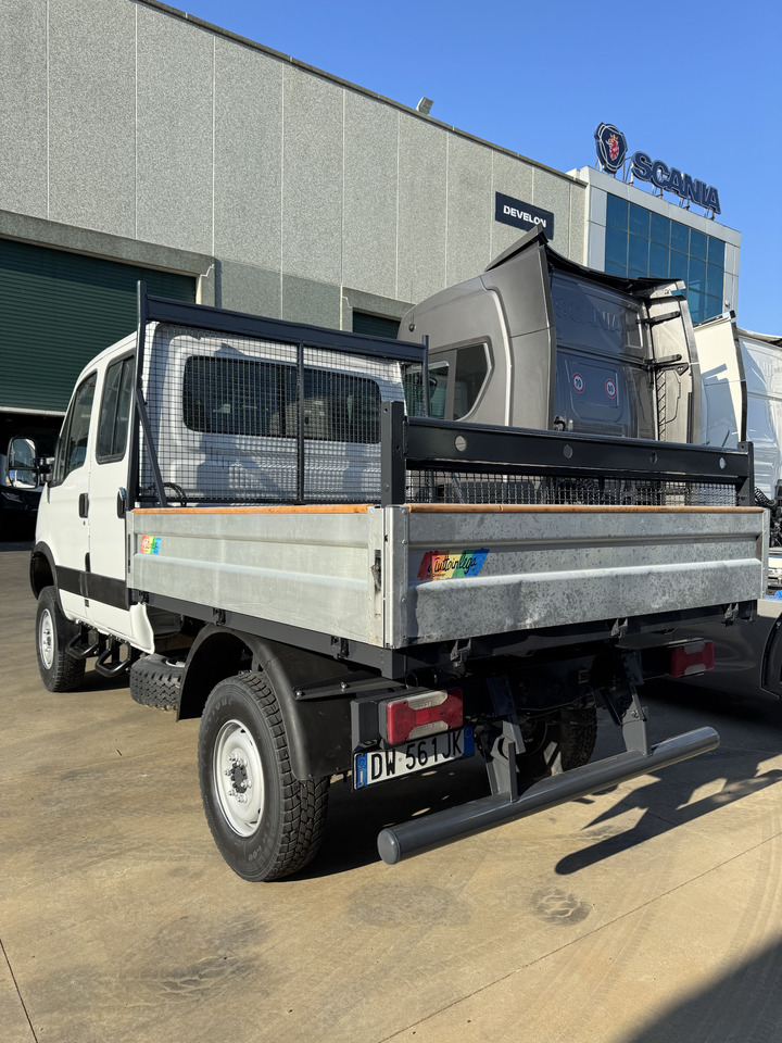 IVECO Daily 4X4 - 플랫베드 밴 : 사진 5 IVECO Daily 4X4 - 플랫베드 밴 : 사진 5
