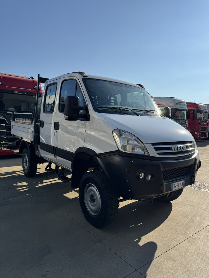 IVECO Daily 4X4 - 플랫베드 밴 : 사진 3 IVECO Daily 4X4 - 플랫베드 밴 : 사진 3