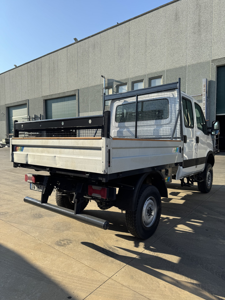 IVECO Daily 4X4 - 플랫베드 밴 : 사진 4 IVECO Daily 4X4 - 플랫베드 밴 : 사진 4