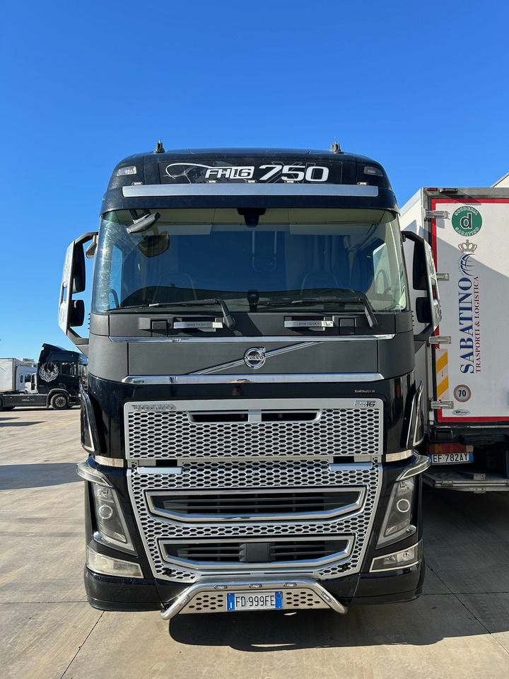 VOLVO FH 750 - 냉동탑차 : 사진 4 VOLVO FH 750 - 냉동탑차 : 사진 4