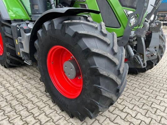Fendt 720 S4 PROFI PLUS - 장궤형 트랙터 : 사진 4 Fendt 720 S4 PROFI PLUS - 장궤형 트랙터 : 사진 4