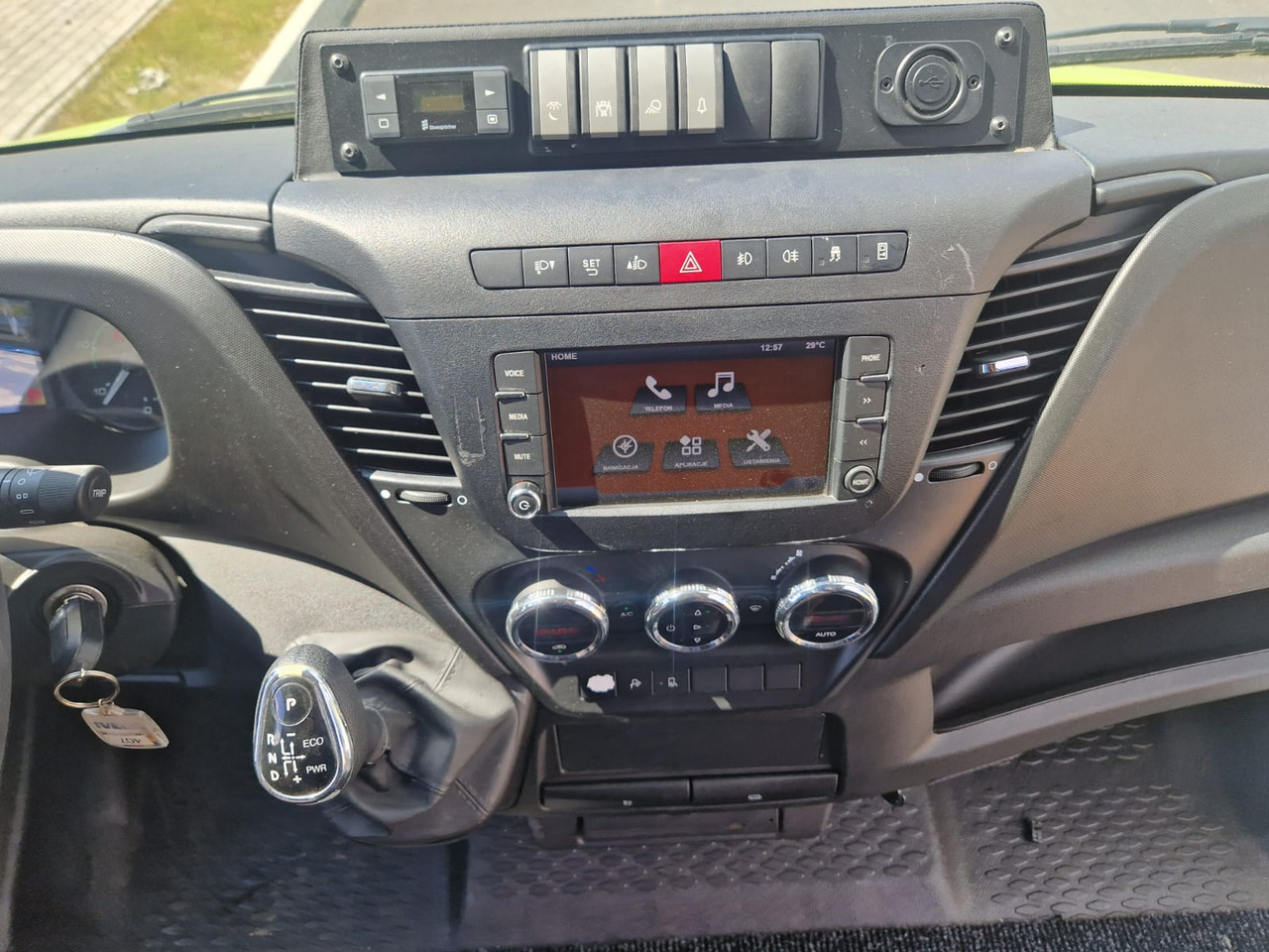 리스 IVECO DAILY FORVEDA IVECO DAILY FORVEDA : 사진 16