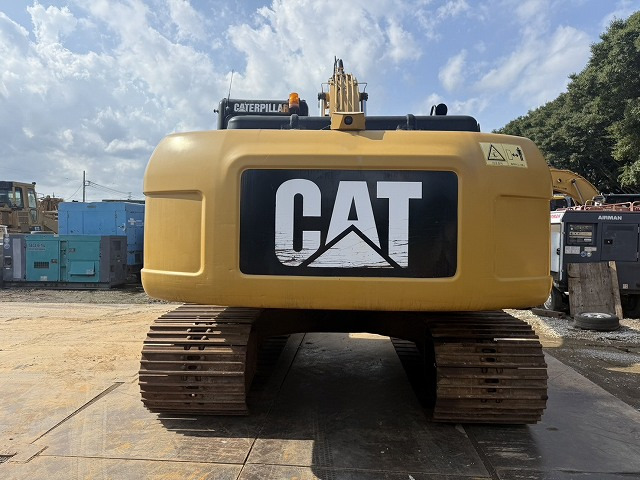 CAT 320D-E - 크롤러 굴삭기 : 사진 4 CAT 320D-E - 크롤러 굴삭기 : 사진 4