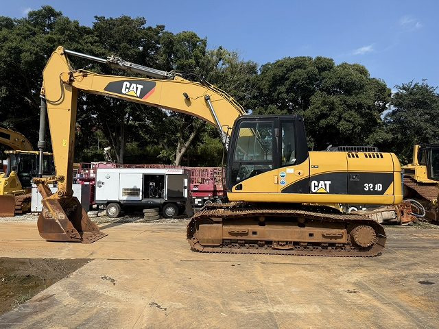 CAT 320D-E - 크롤러 굴삭기 : 사진 2 CAT 320D-E - 크롤러 굴삭기 : 사진 2