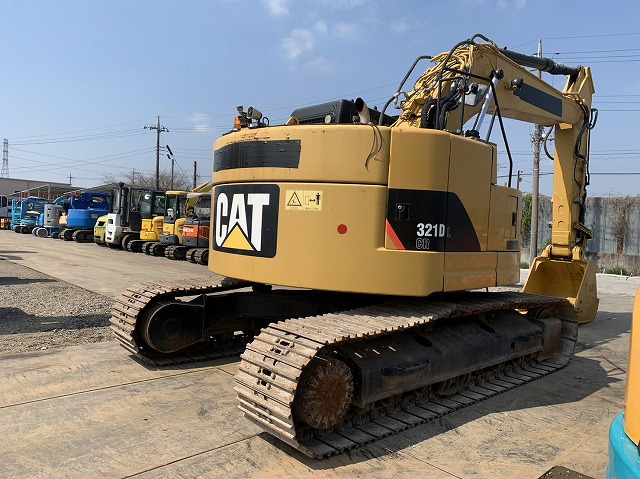 CAT 321DLCR - 크롤러 굴삭기 : 사진 5 CAT 321DLCR - 크롤러 굴삭기 : 사진 5