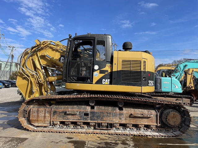 CAT 325C - 크롤러 굴삭기 : 사진 2 CAT 325C - 크롤러 굴삭기 : 사진 2