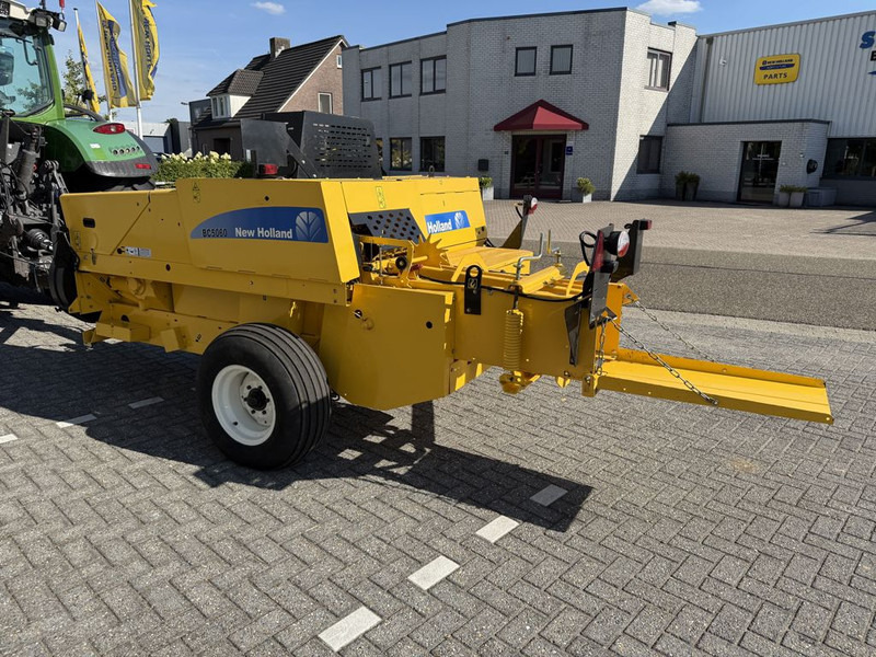 New Holland BC5060 Mini Balenpers - 정사각 베일러 : 사진 2 New Holland BC5060 Mini Balenpers - 정사각 베일러 : 사진 2