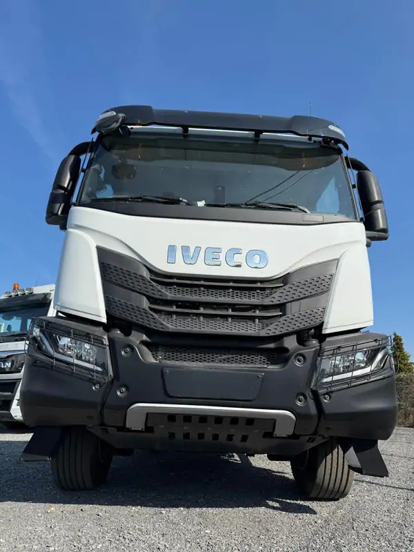 Iveco AD300T48 HYVALIFT 20 TONS*pare-choc hydraulique - 후크 리프트 트럭 : 사진 5 Iveco AD300T48 HYVALIFT 20 TONS*pare-choc hydraulique - 후크 리프트 트럭 : 사진 5