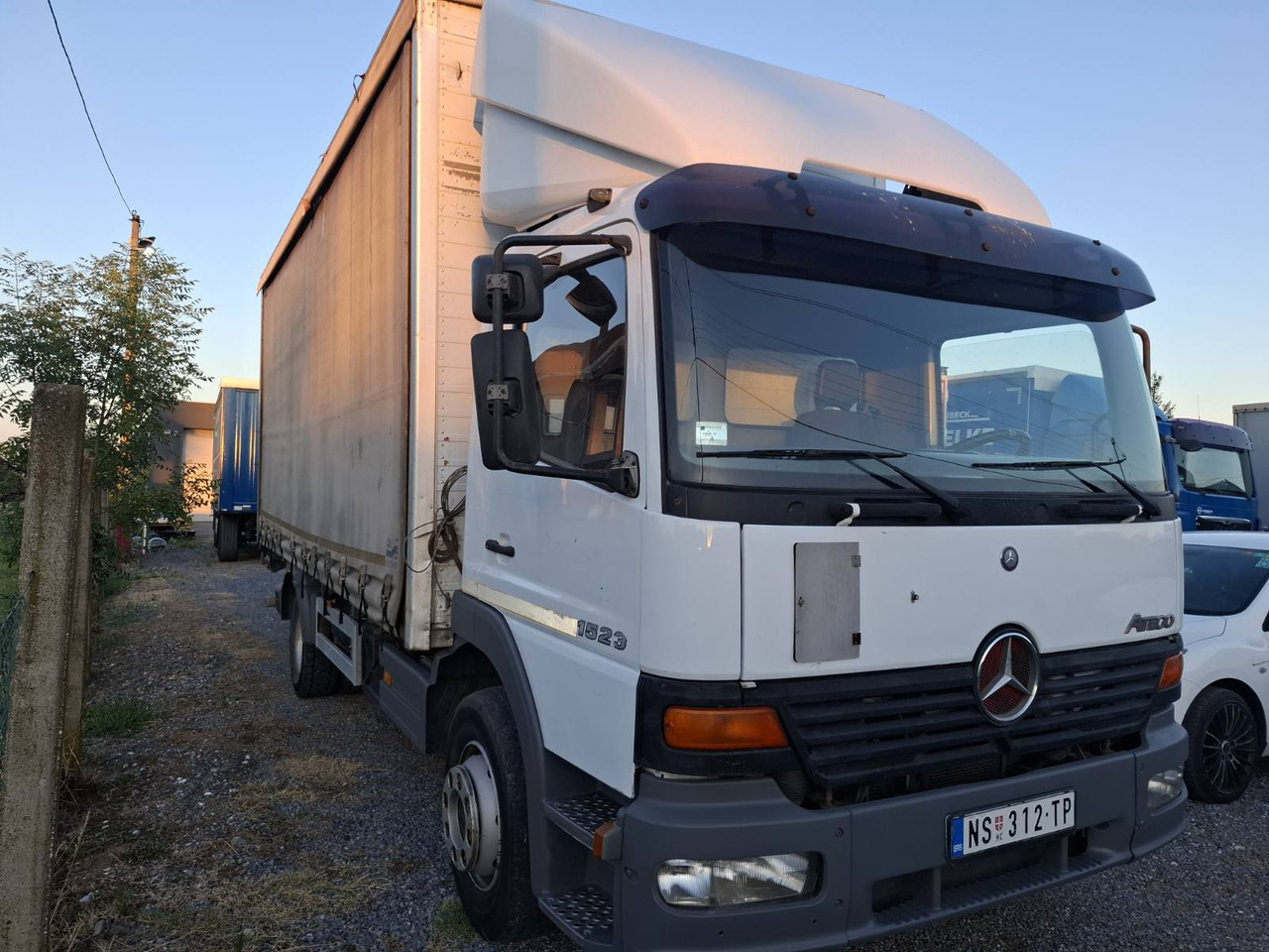MERCEDES-BENZ ATEGO 1523 - 트럭 : 사진 2 MERCEDES-BENZ ATEGO 1523 - 트럭 : 사진 2