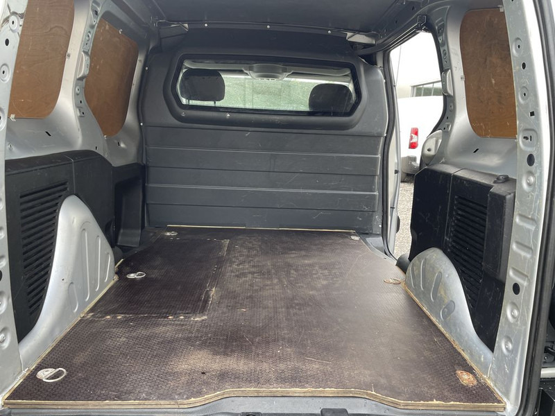 소형 밴 Peugeot Partner 1.6 BlueHDi E6 BPM Vrij! Lease €167 p/m, Airco, Cruise controle, onderhoudshistorie aanwezig : 사진 16