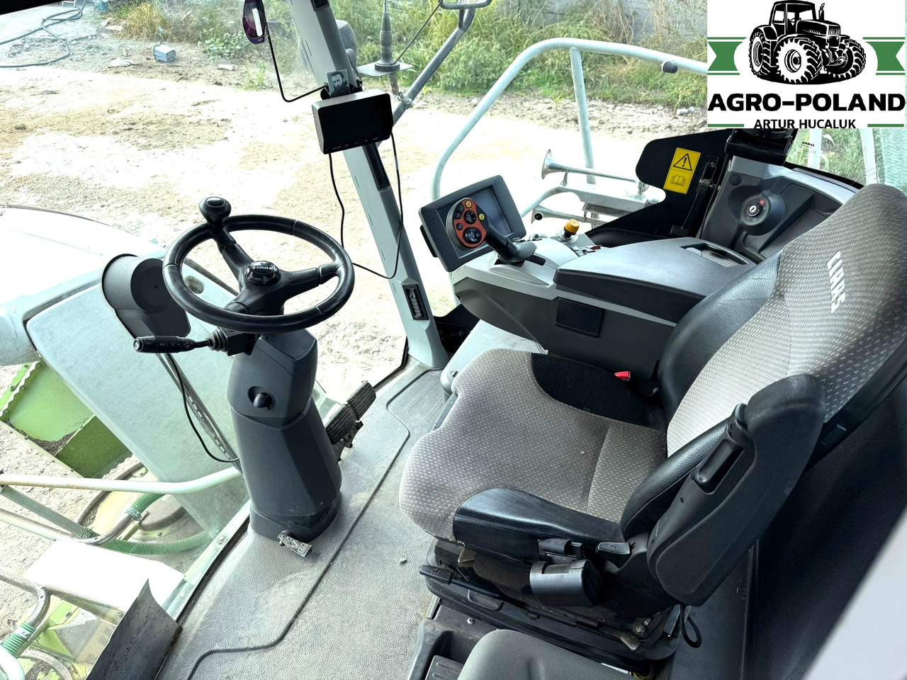 CLAAS JAGUAR 940 - 2014 ROK - 4X4 + ORBIS 600 + PU 300 - 견인식 목초수확기 : 사진 4 CLAAS JAGUAR 940 - 2014 ROK - 4X4 + ORBIS 600 + PU 300 - 견인식 목초수확기 : 사진 4