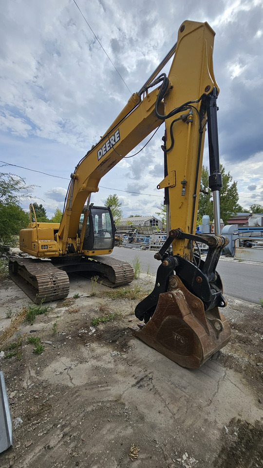 John Deere 200C LC - 크롤러 굴삭기 : 사진 2 John Deere 200C LC - 크롤러 굴삭기 : 사진 2