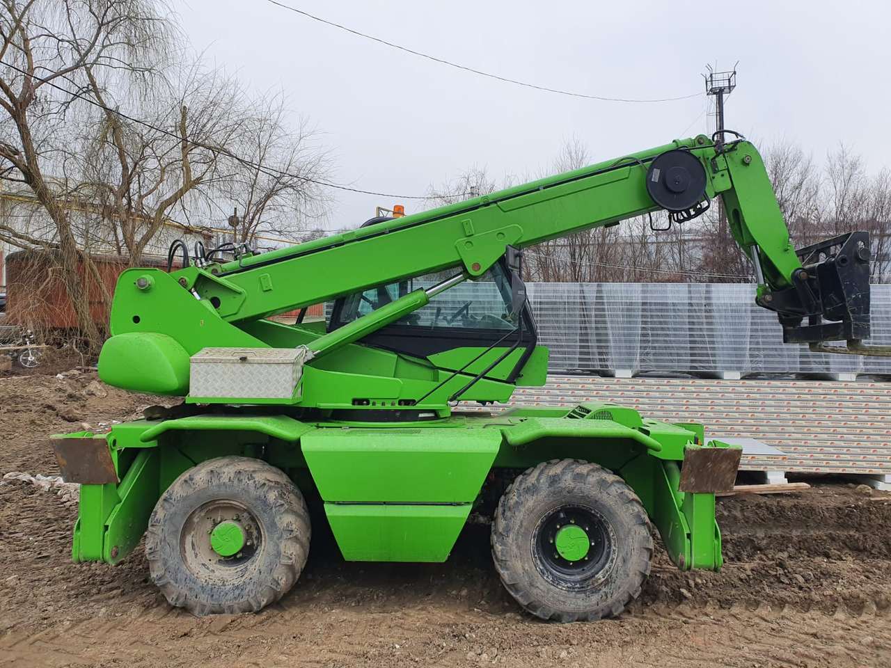 Manitou MRT 1432 Rotating Telehandler - 텔레스코픽 핸들러 : 사진 1 Manitou MRT 1432 Rotating Telehandler - 텔레스코픽 핸들러 : 사진 1