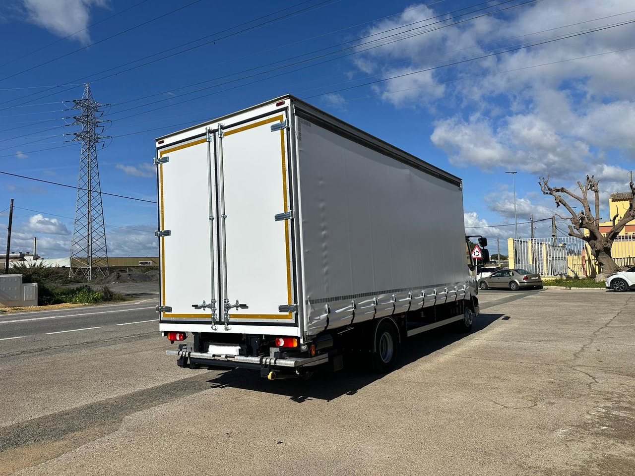 DAF LF 45.250 - 커튼사이더 트럭 : 사진 5 DAF LF 45.250 - 커튼사이더 트럭 : 사진 5