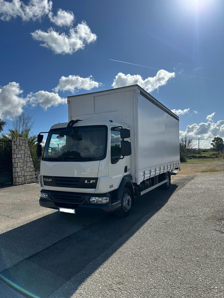 DAF LF 45.250 - 커튼사이더 트럭 : 사진 1 DAF LF 45.250 - 커튼사이더 트럭 : 사진 1