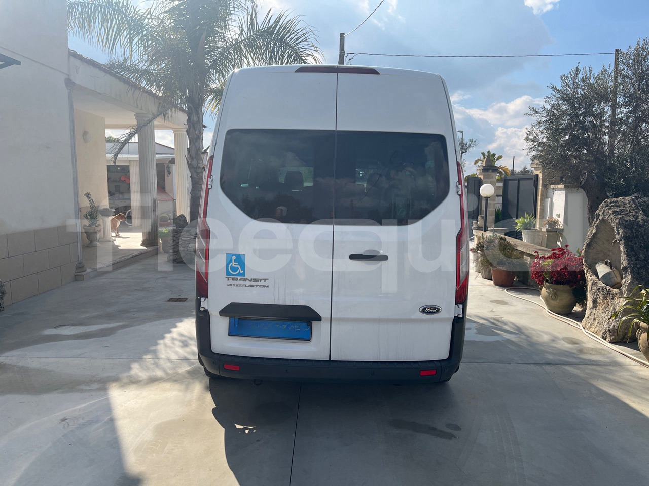 Ford Transit - 대형 버스 : 사진 5 Ford Transit - 대형 버스 : 사진 5