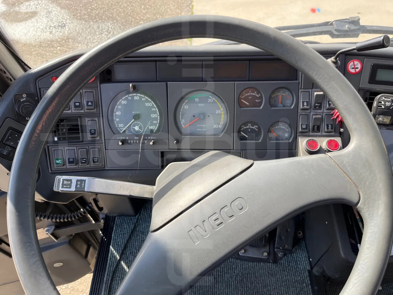 Iveco 380 - 대형 버스 : 사진 3 Iveco 380 - 대형 버스 : 사진 3