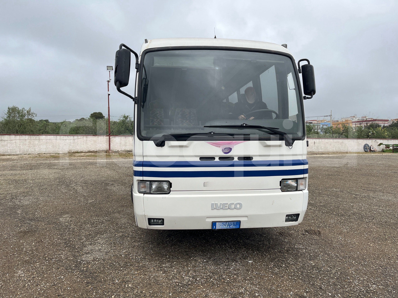 Iveco 380 - 대형 버스 : 사진 2 Iveco 380 - 대형 버스 : 사진 2