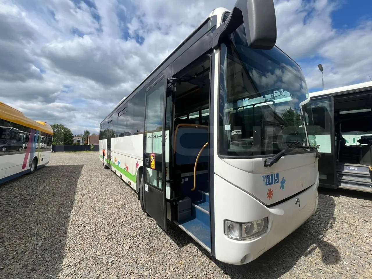 Iveco Crossway - 교외 버스 : 사진 1 Iveco Crossway - 교외 버스 : 사진 1