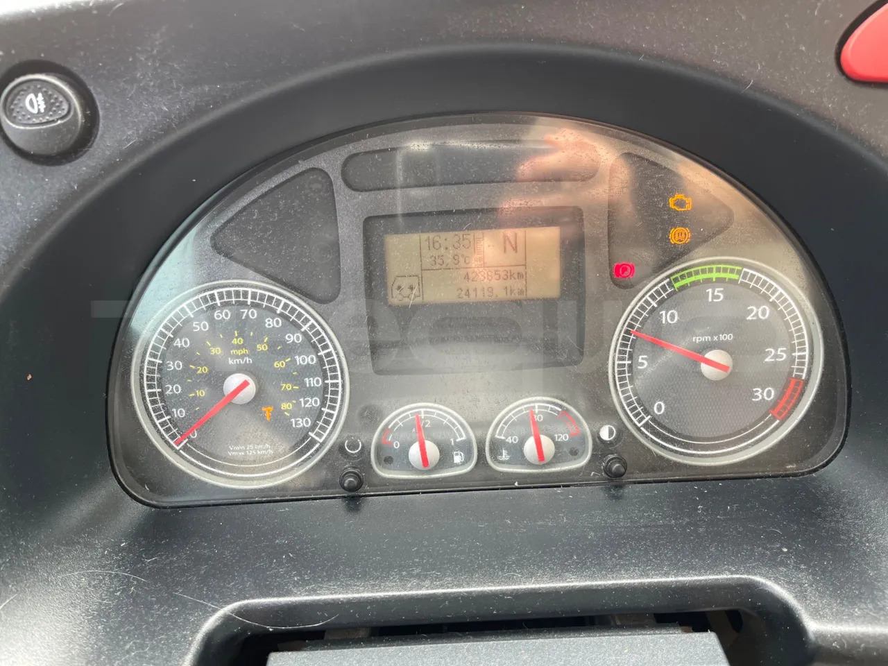 Iveco Crossway - 교외 버스 : 사진 3 Iveco Crossway - 교외 버스 : 사진 3