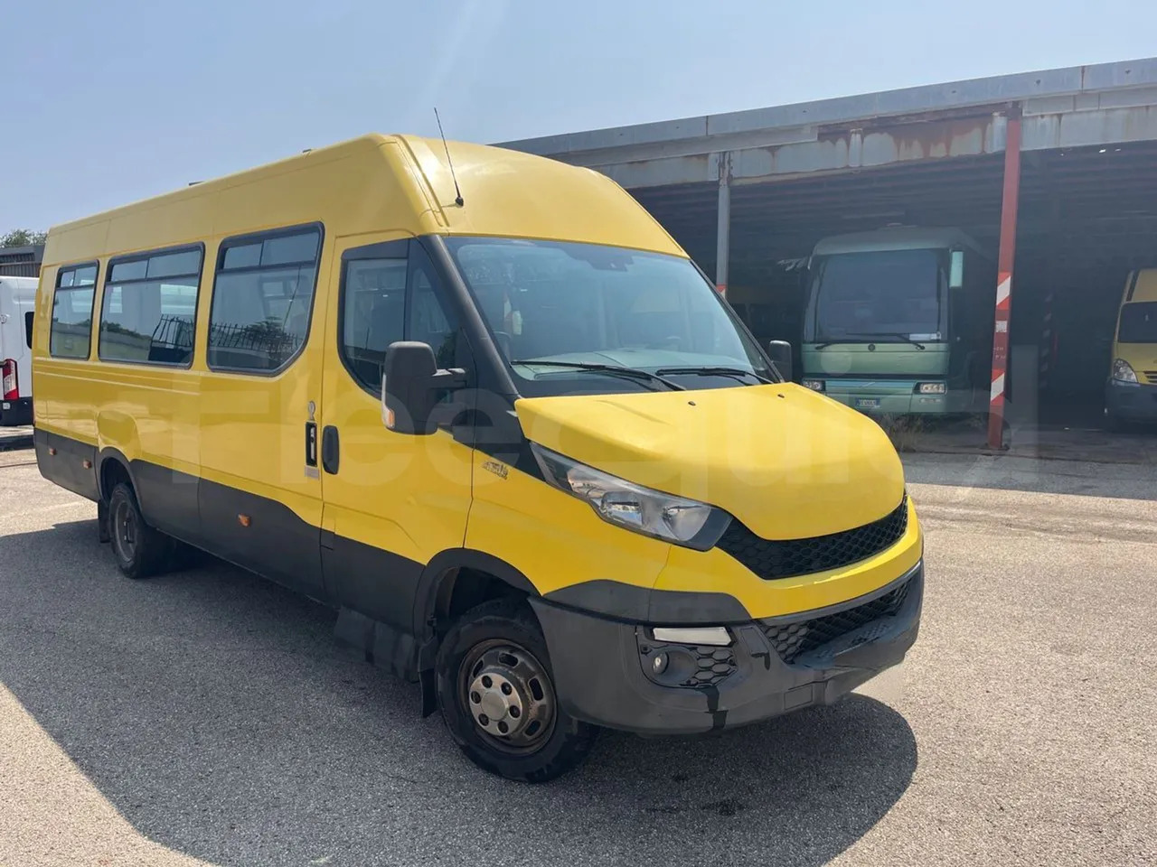 Iveco Daily - 스쿨버스 : 사진 1 Iveco Daily - 스쿨버스 : 사진 1
