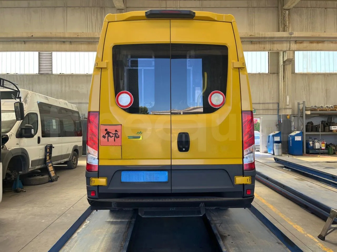 Iveco Daily - 스쿨버스 : 사진 5 Iveco Daily - 스쿨버스 : 사진 5