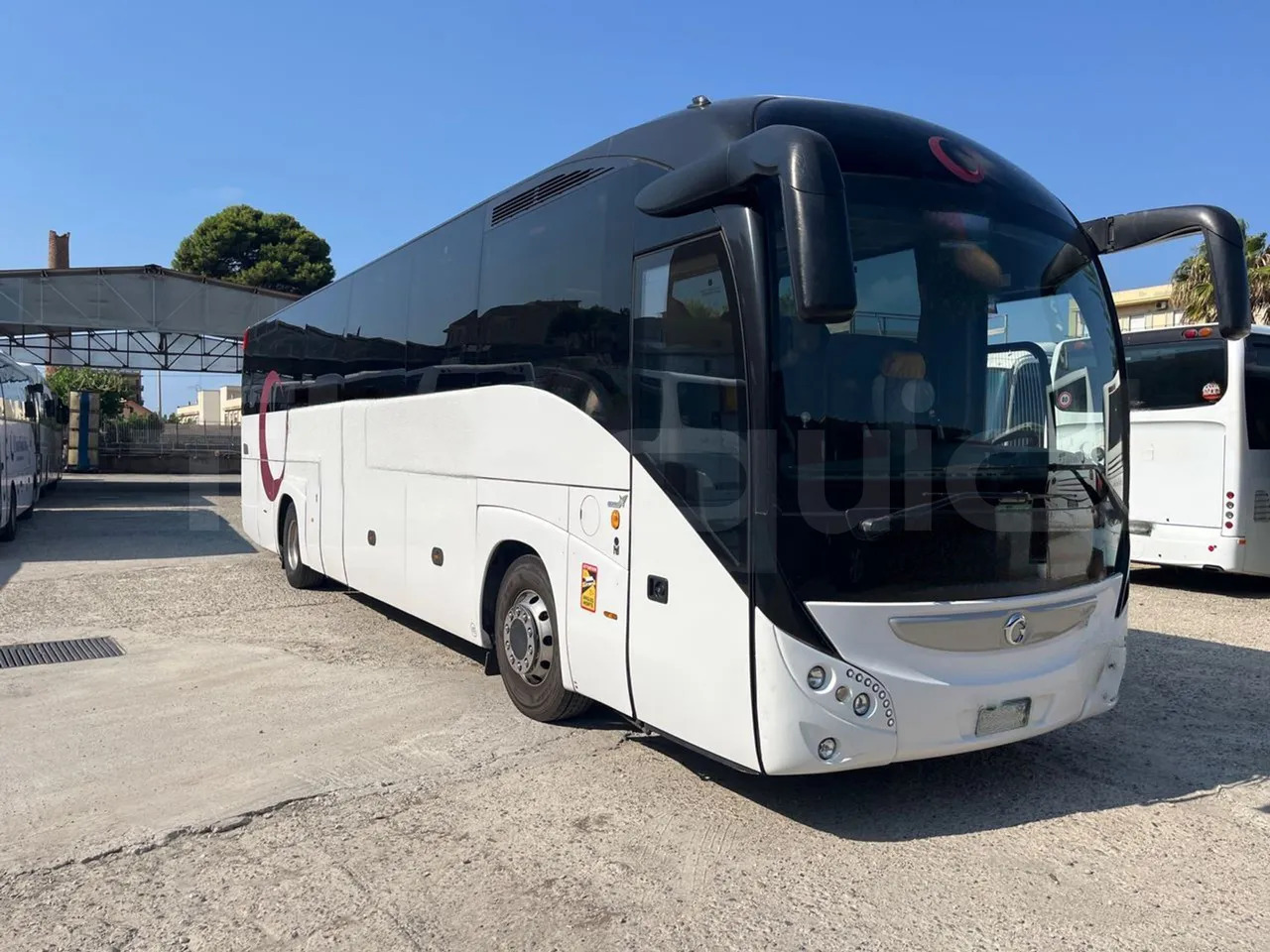 Iveco Magelys - 대형 버스 : 사진 1 Iveco Magelys - 대형 버스 : 사진 1