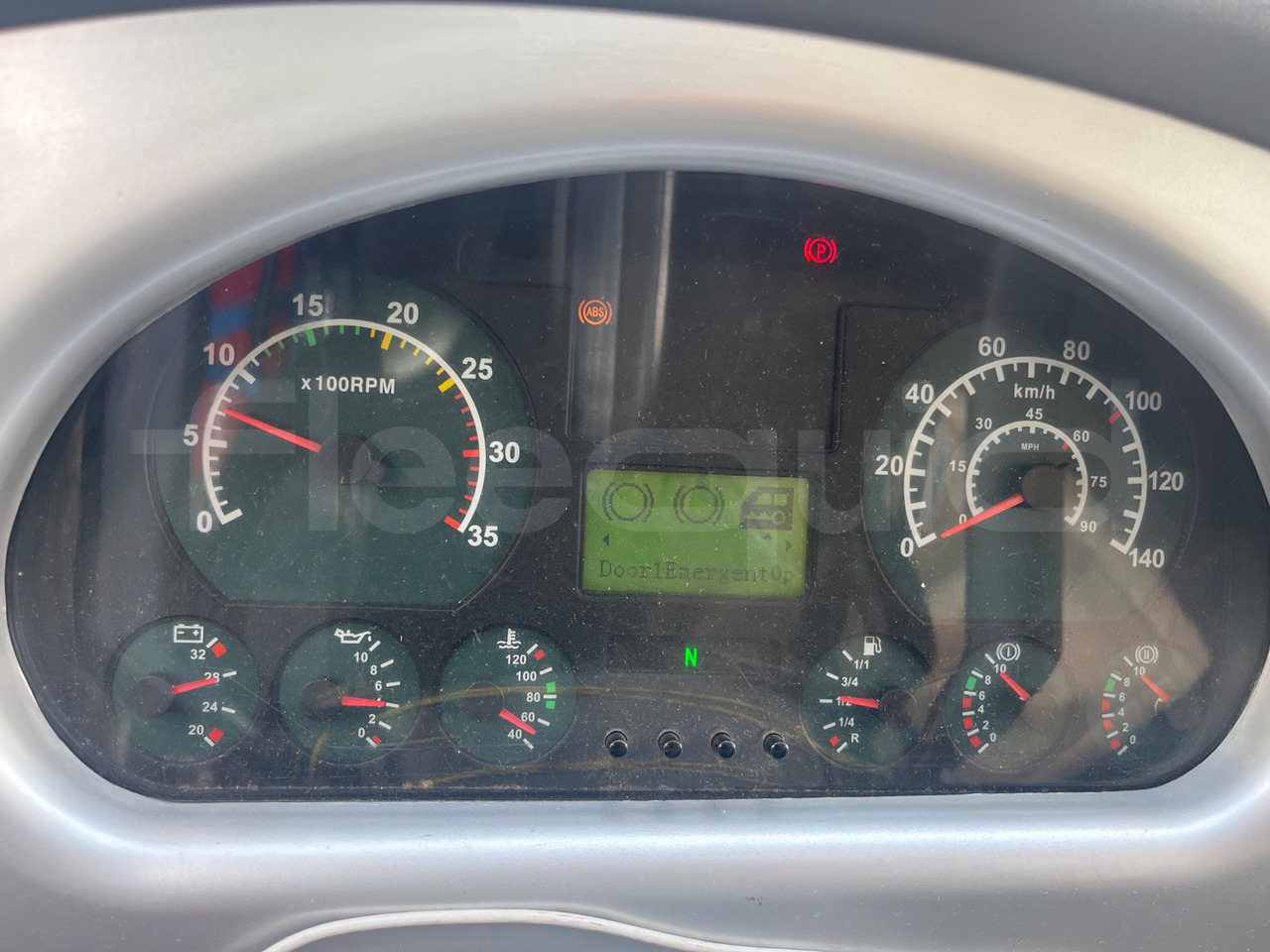 King Long XMQ6900 - 대형 버스 : 사진 3 King Long XMQ6900 - 대형 버스 : 사진 3