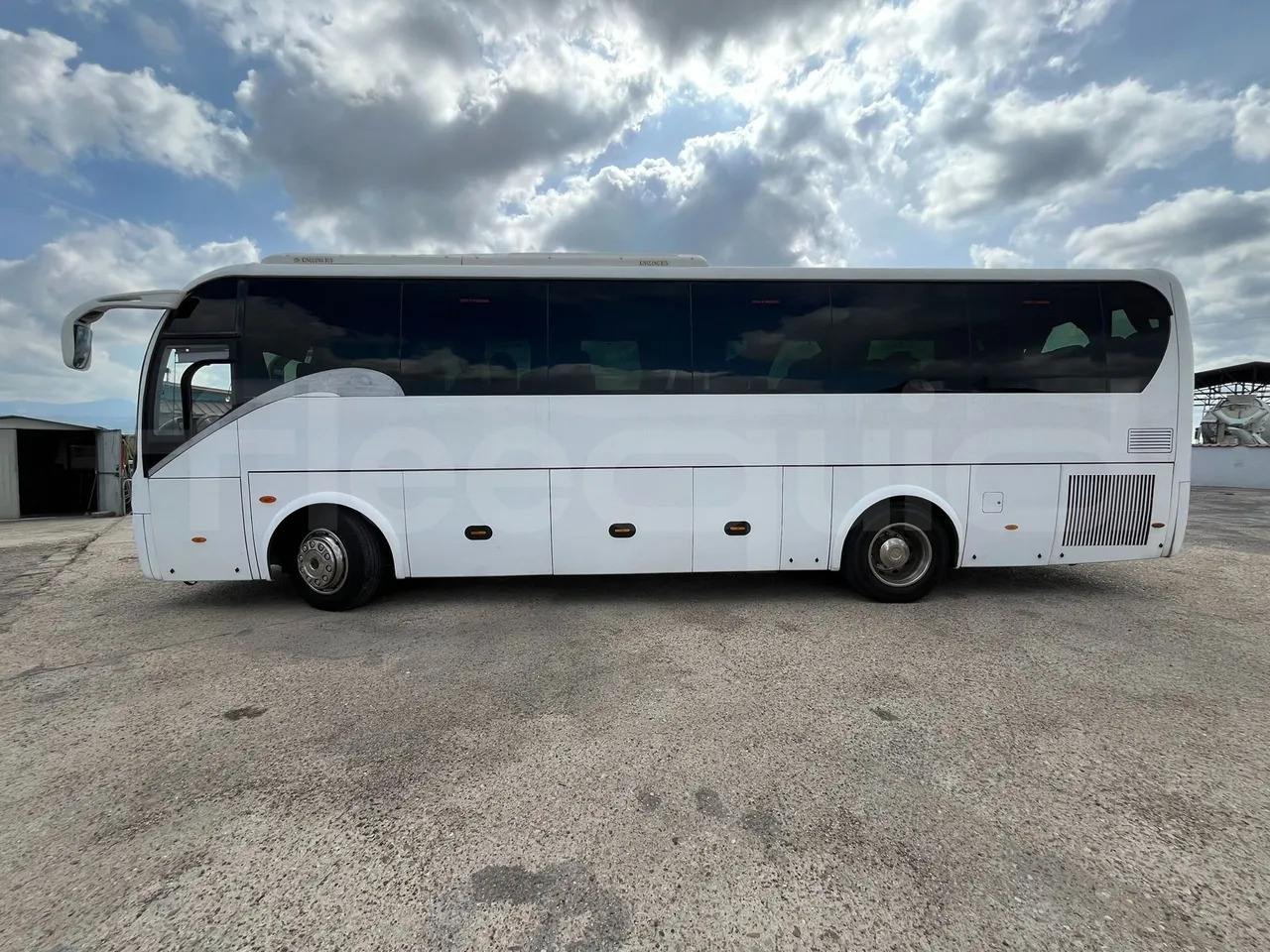 King Long XMQ6996 - 대형 버스 : 사진 5 King Long XMQ6996 - 대형 버스 : 사진 5