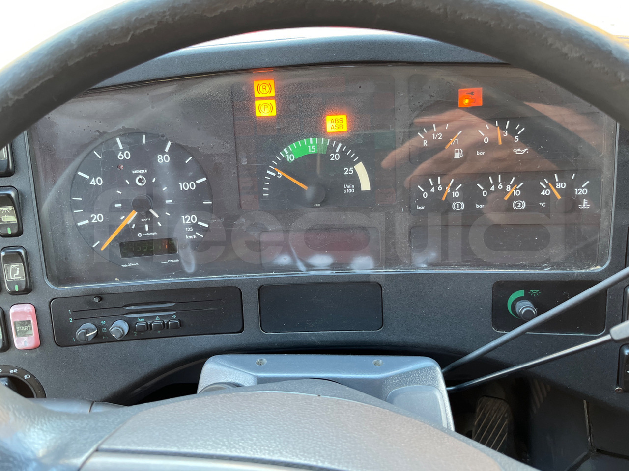 Mercedes-Benz 0 350 - 대형 버스 : 사진 3 Mercedes-Benz 0 350 - 대형 버스 : 사진 3