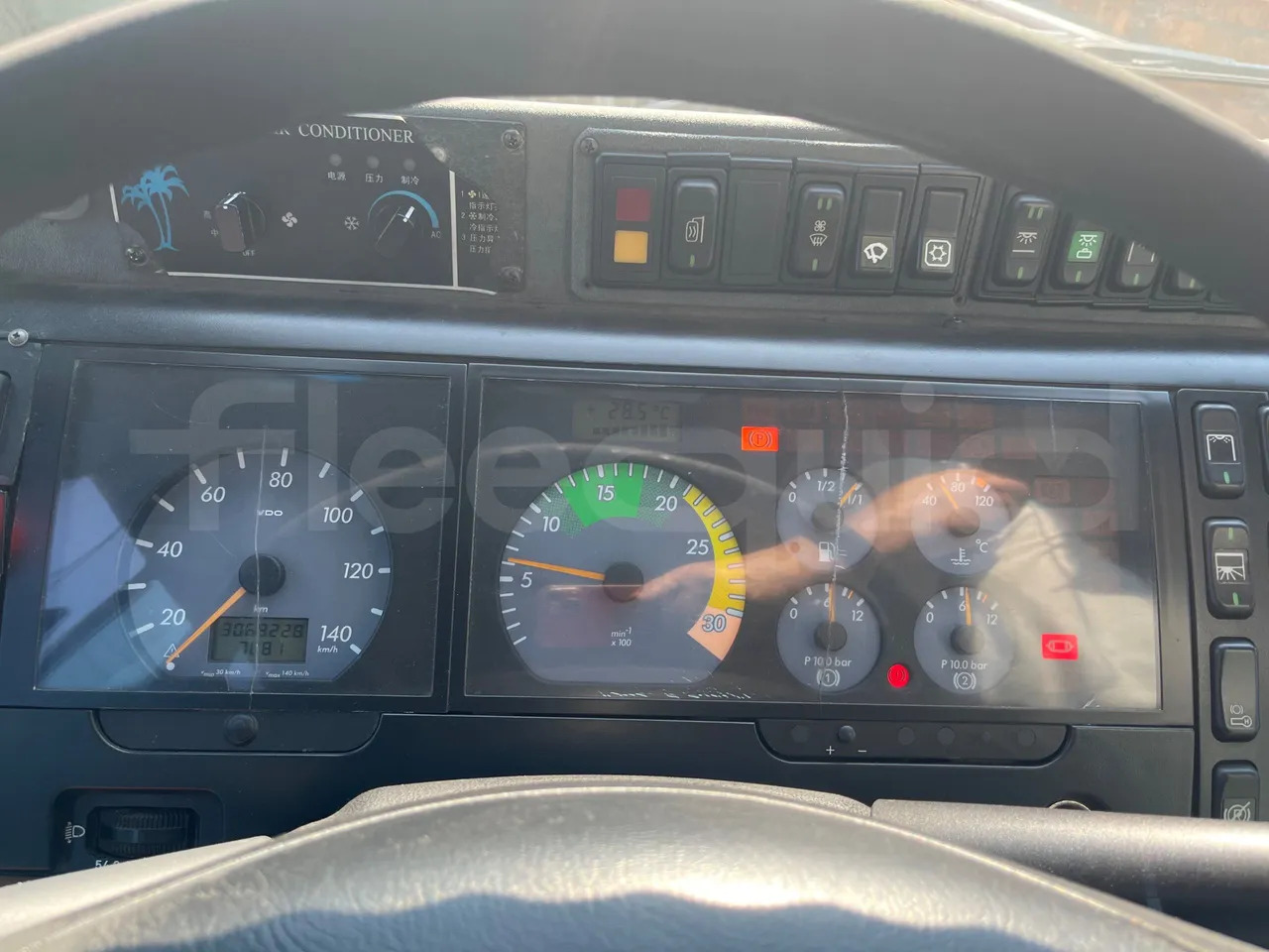 Mercedes-Benz MB 818 S - 대형 버스 : 사진 3 Mercedes-Benz MB 818 S - 대형 버스 : 사진 3