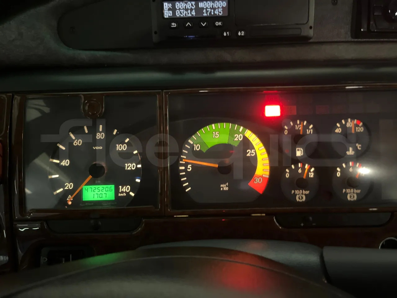 Mercedes-Benz MB 818 S - 대형 버스 : 사진 3 Mercedes-Benz MB 818 S - 대형 버스 : 사진 3