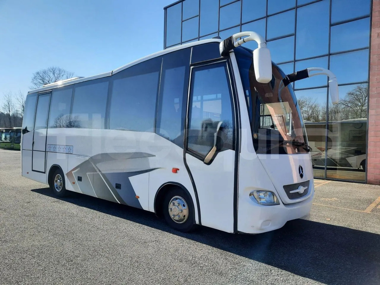 Mercedes-Benz MB1022 - 대형 버스 : 사진 1 Mercedes-Benz MB1022 - 대형 버스 : 사진 1