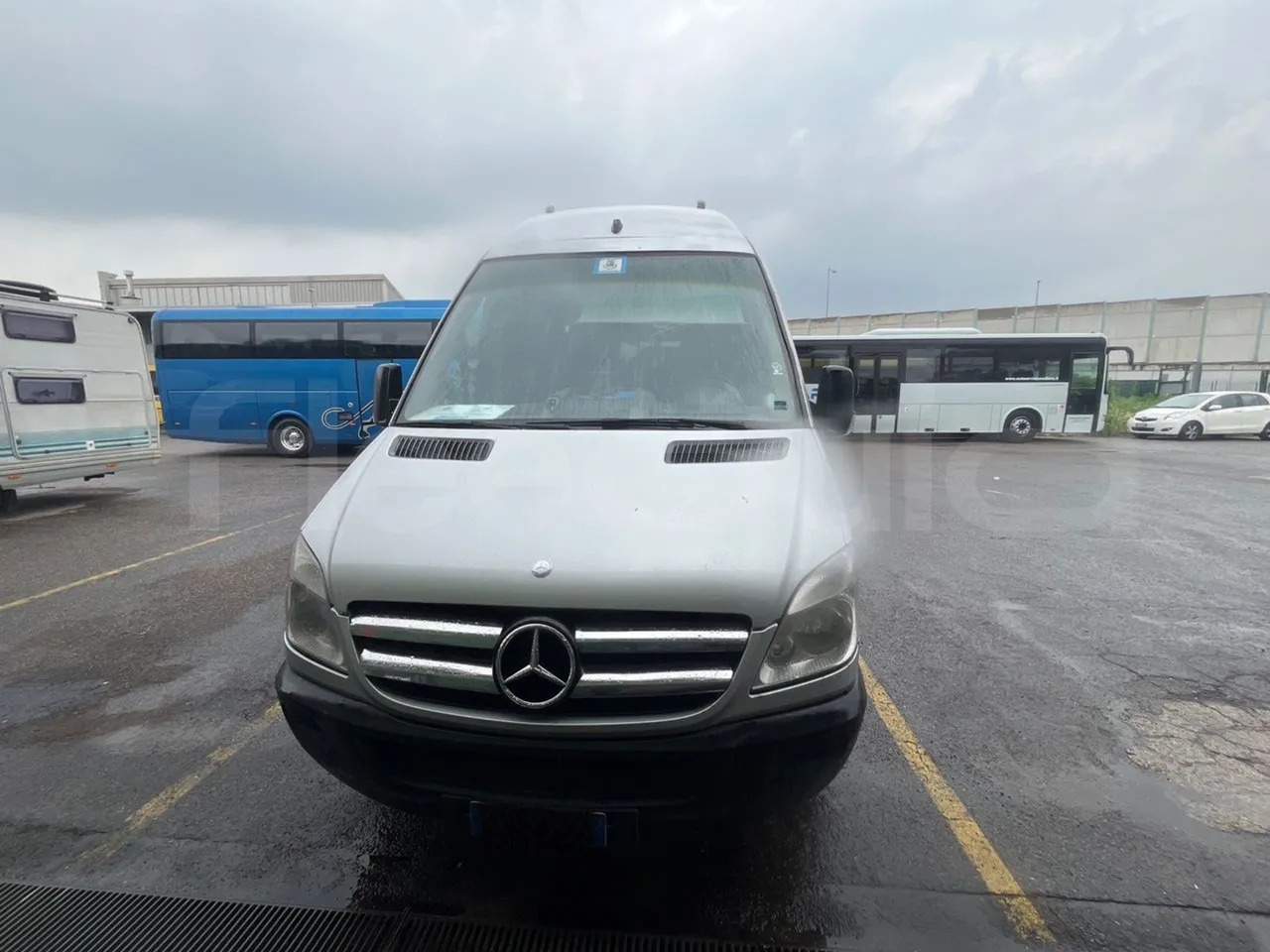 Mercedes-Benz Sprinter - 소형 버스, 승합차 : 사진 2 Mercedes-Benz Sprinter - 소형 버스, 승합차 : 사진 2