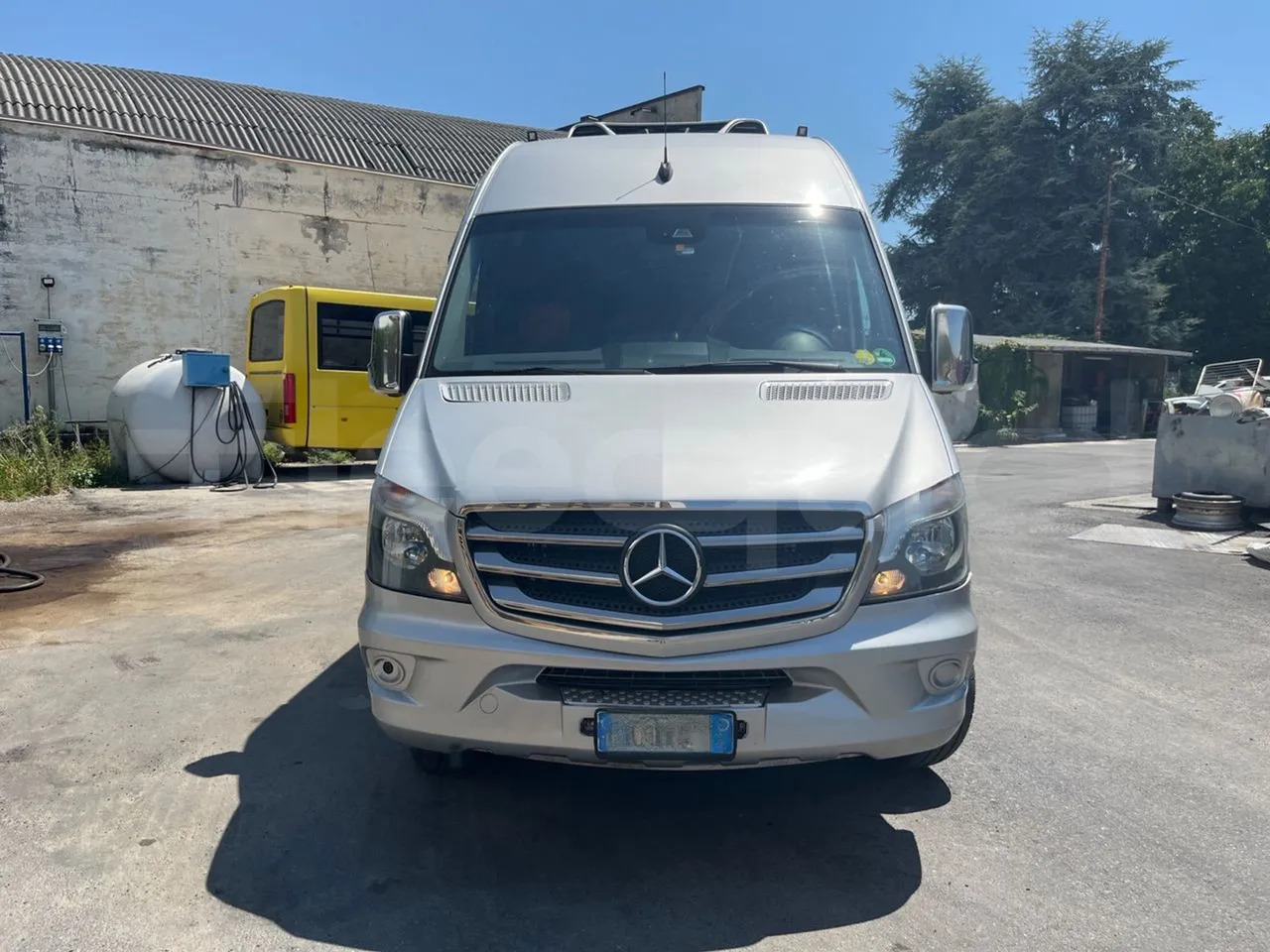 Mercedes-Benz Sprinter - 교외 버스 : 사진 2 Mercedes-Benz Sprinter - 교외 버스 : 사진 2