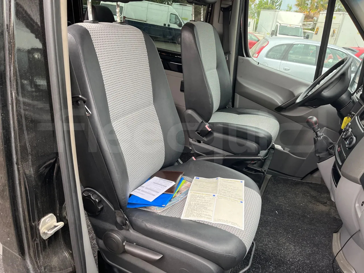 교외 버스 Mercedes-Benz Sprinter : 사진 16