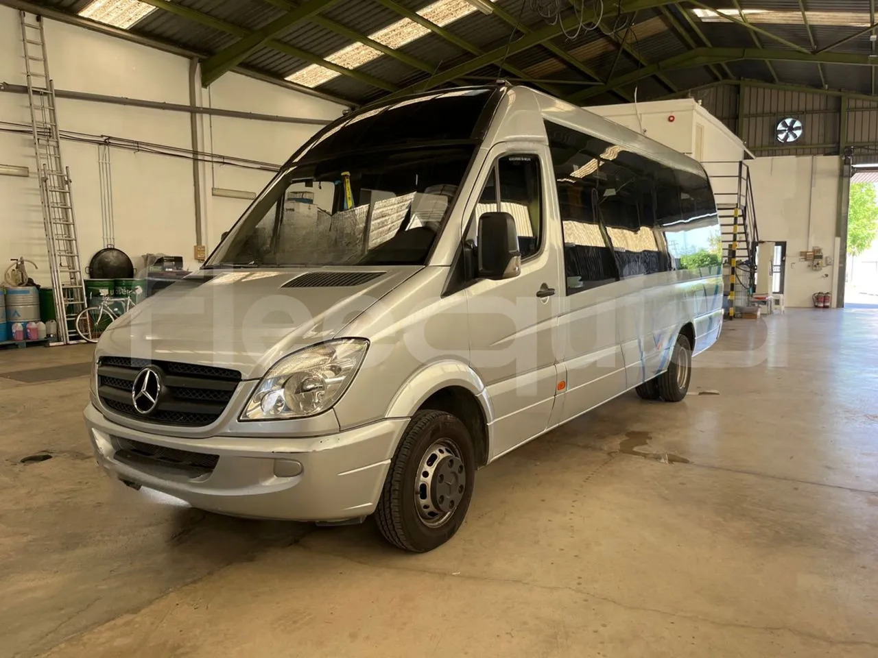 Mercedes-Benz Sprinter - 교외 버스 : 사진 4 Mercedes-Benz Sprinter - 교외 버스 : 사진 4