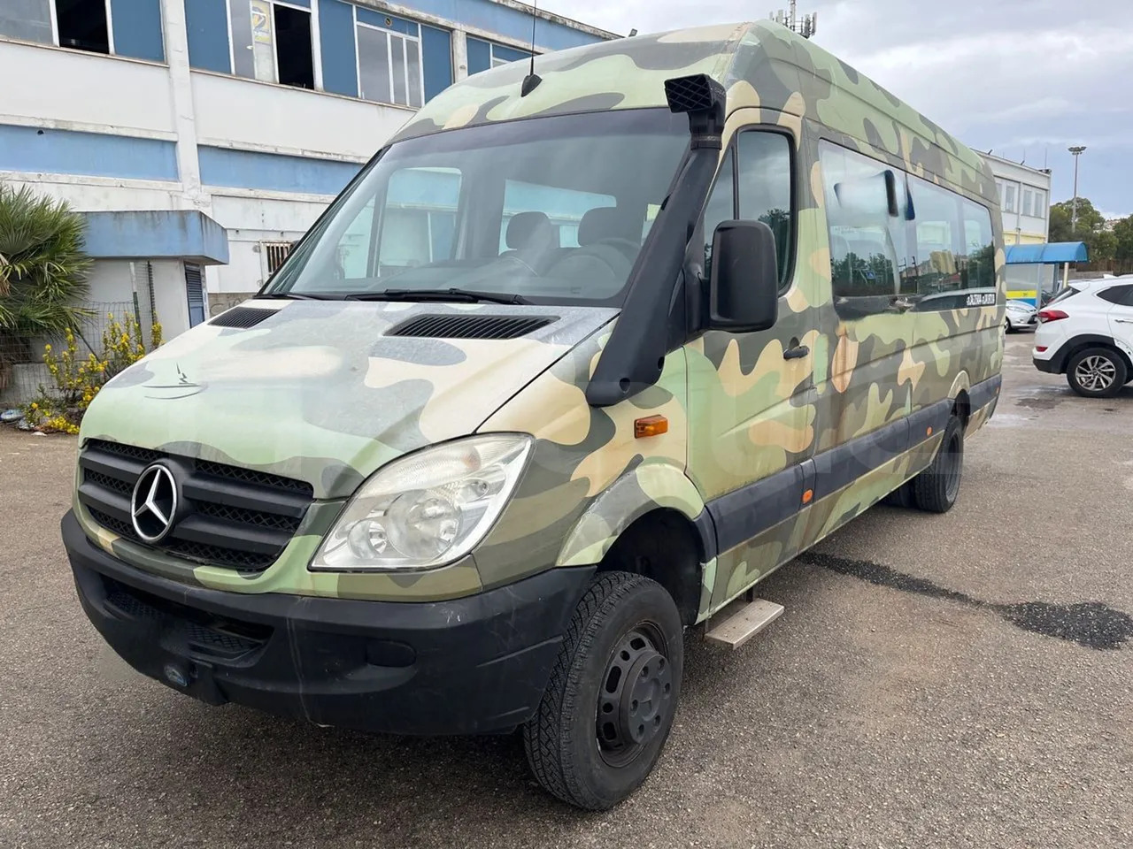 Mercedes-Benz Sprinter - 교외 버스 : 사진 4 Mercedes-Benz Sprinter - 교외 버스 : 사진 4