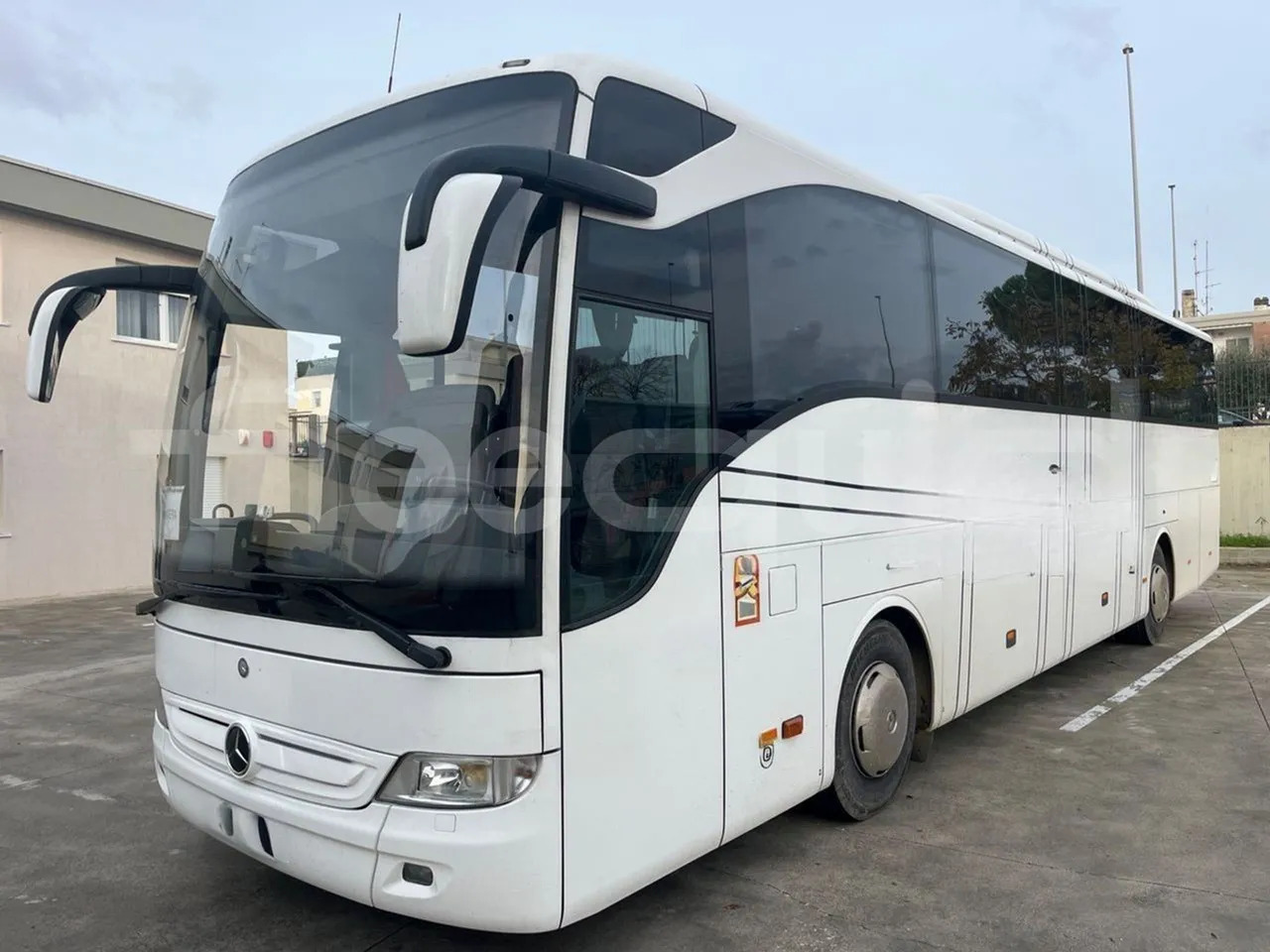 Mercedes-Benz Tourismo - 대형 버스 : 사진 4 Mercedes-Benz Tourismo - 대형 버스 : 사진 4