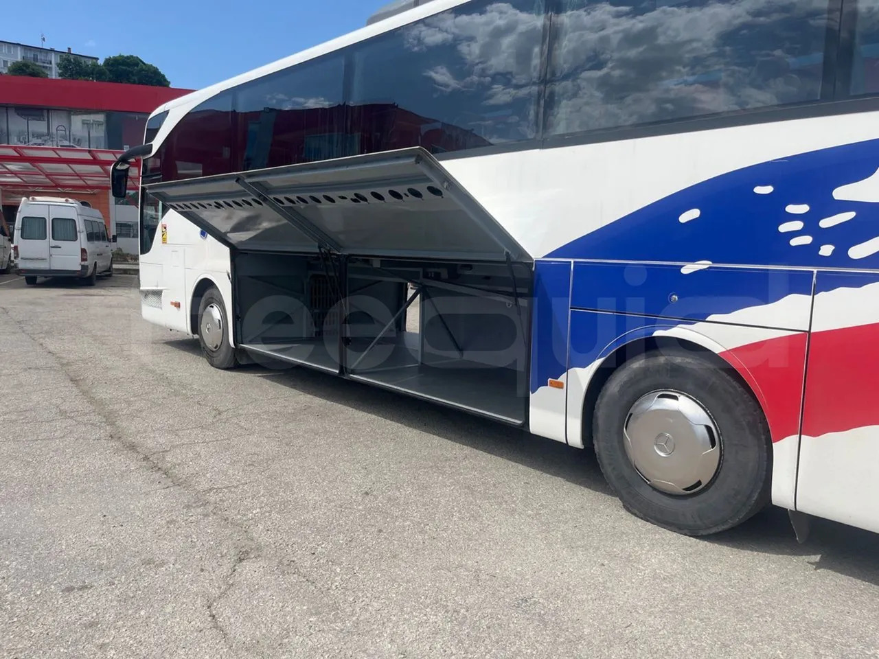 Mercedes-Benz Tourismo - 대형 버스 : 사진 5 Mercedes-Benz Tourismo - 대형 버스 : 사진 5