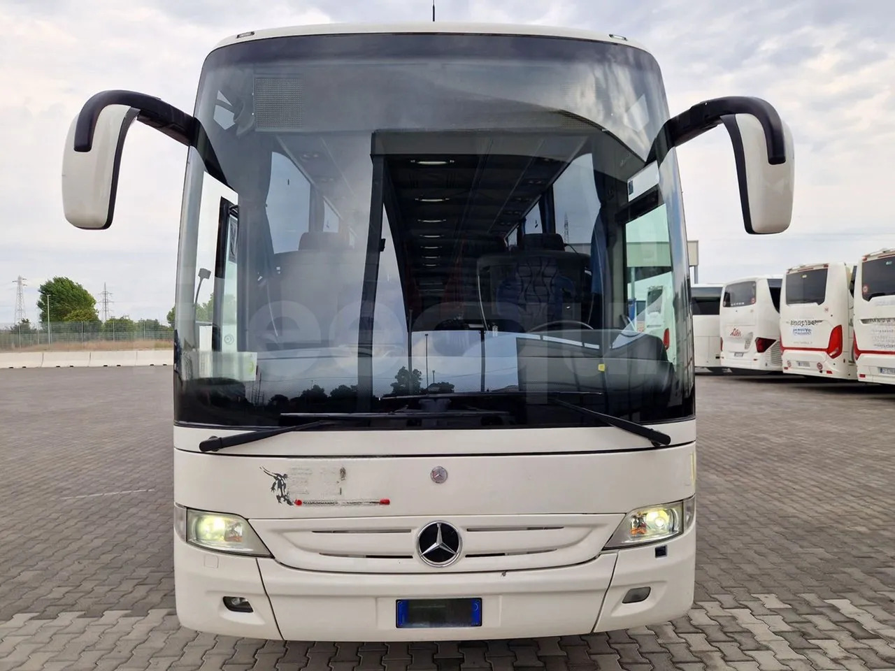 Mercedes-Benz Tourismo - 대형 버스 : 사진 2 Mercedes-Benz Tourismo - 대형 버스 : 사진 2