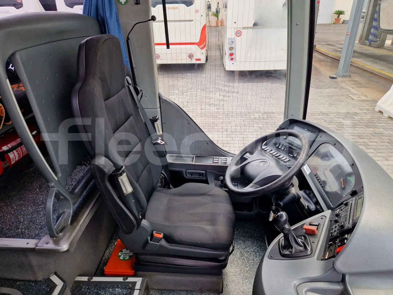 대형 버스 Mercedes-Benz Tourismo : 사진 19 대형 버스 Mercedes-Benz Tourismo : 사진 19