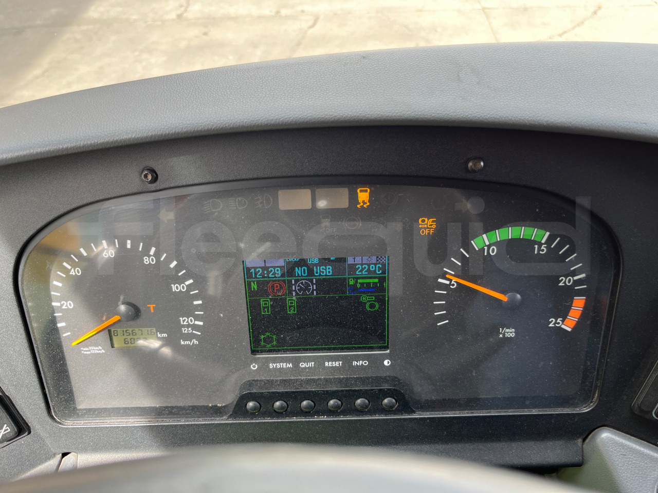 Mercedes-Benz Tourismo - 대형 버스 : 사진 3 Mercedes-Benz Tourismo - 대형 버스 : 사진 3