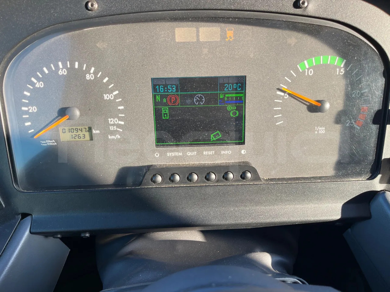 Mercedes-Benz Tourismo - 대형 버스 : 사진 3 Mercedes-Benz Tourismo - 대형 버스 : 사진 3