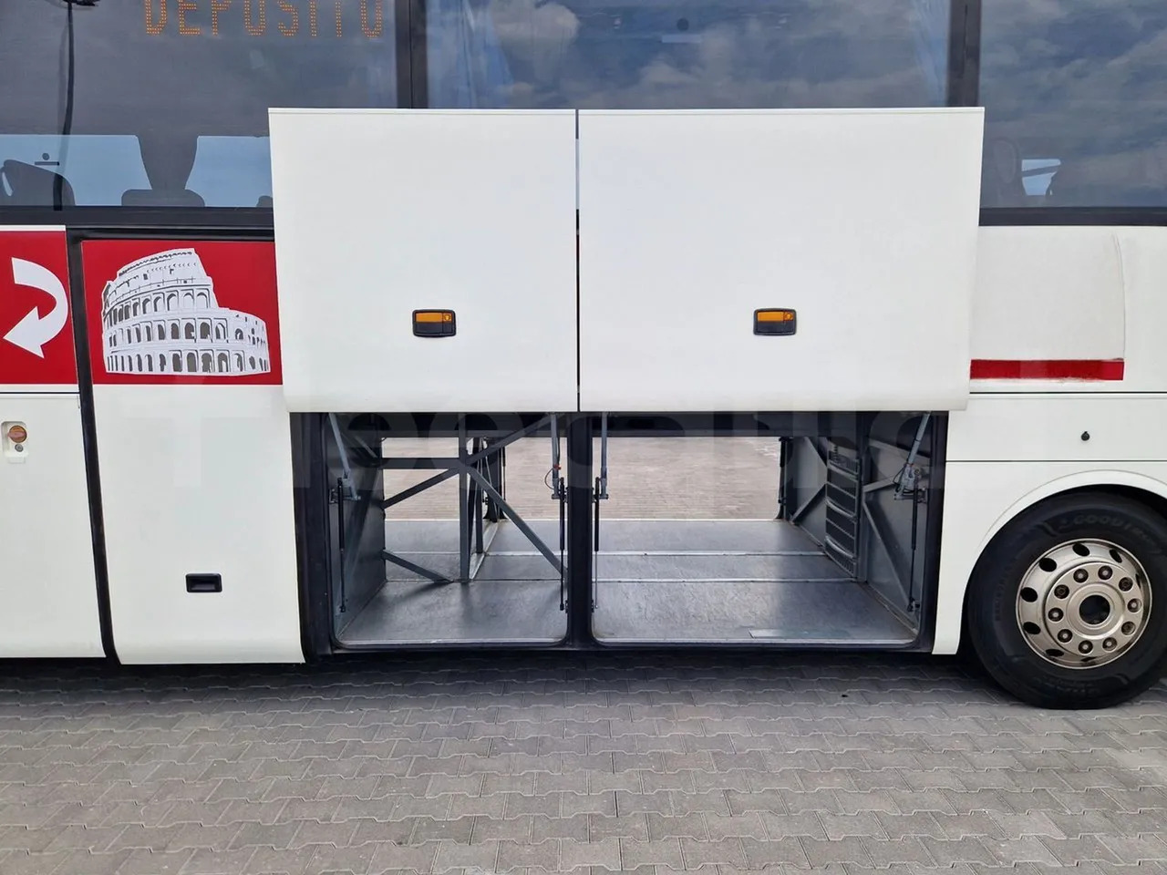 대형 버스 Mercedes-Benz Tourismo : 사진 7 대형 버스 Mercedes-Benz Tourismo : 사진 7