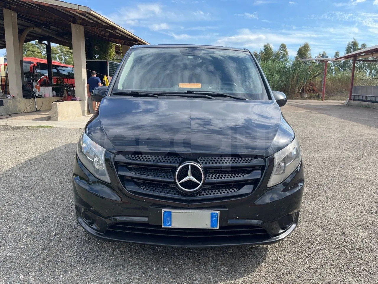 Mercedes-Benz Vito Tourer - 승합차 : 사진 2 Mercedes-Benz Vito Tourer - 승합차 : 사진 2