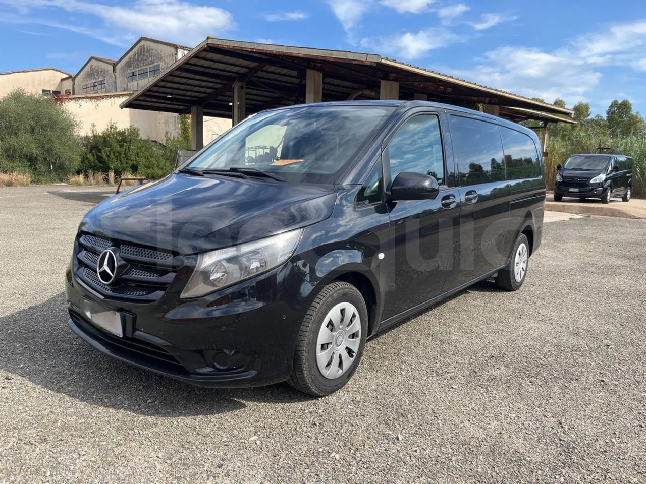 Mercedes-Benz Vito Tourer - 교외 버스 : 사진 4 Mercedes-Benz Vito Tourer - 교외 버스 : 사진 4