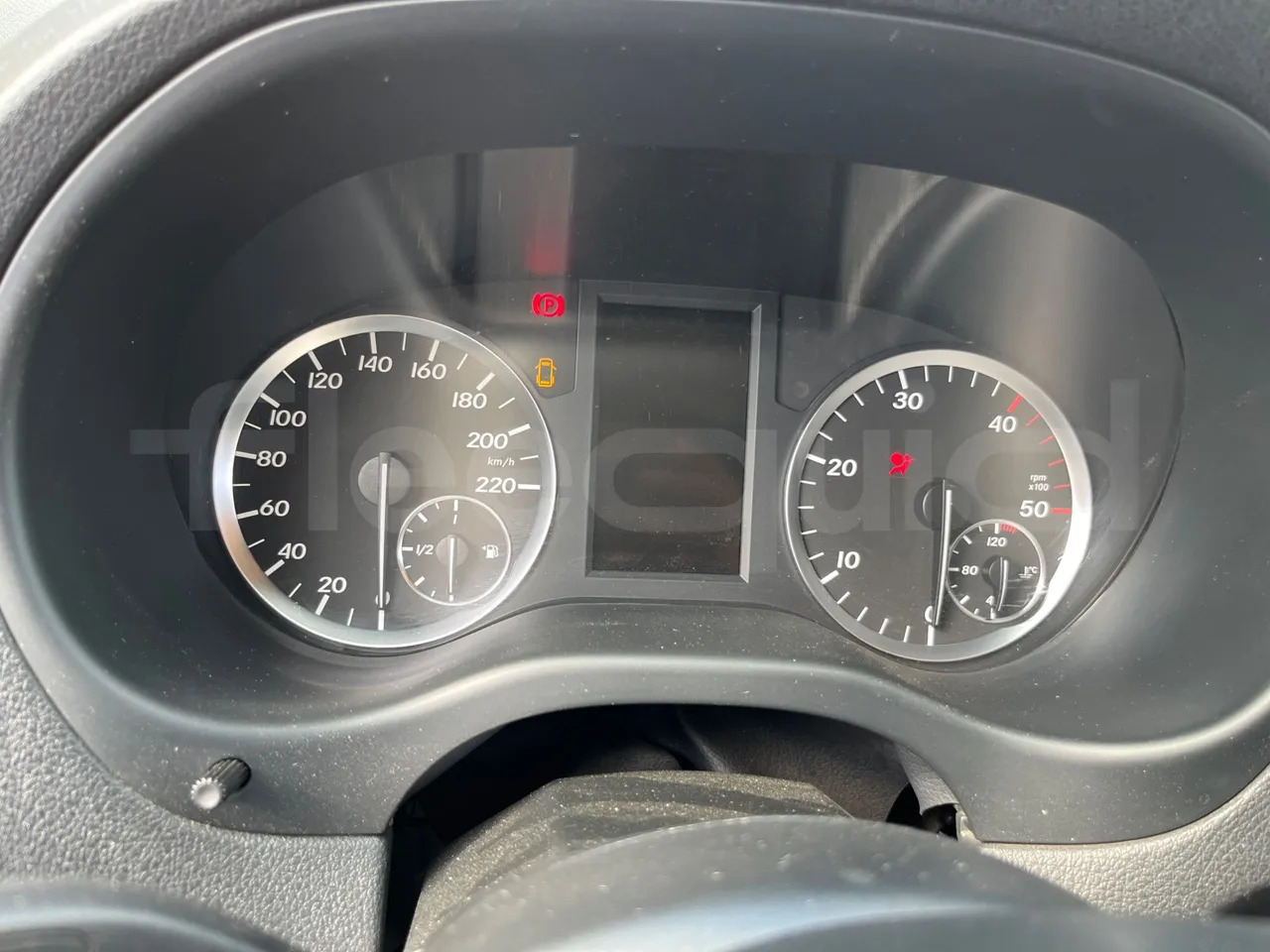 Mercedes-Benz Vito Tourer - 교외 버스 : 사진 3 Mercedes-Benz Vito Tourer - 교외 버스 : 사진 3