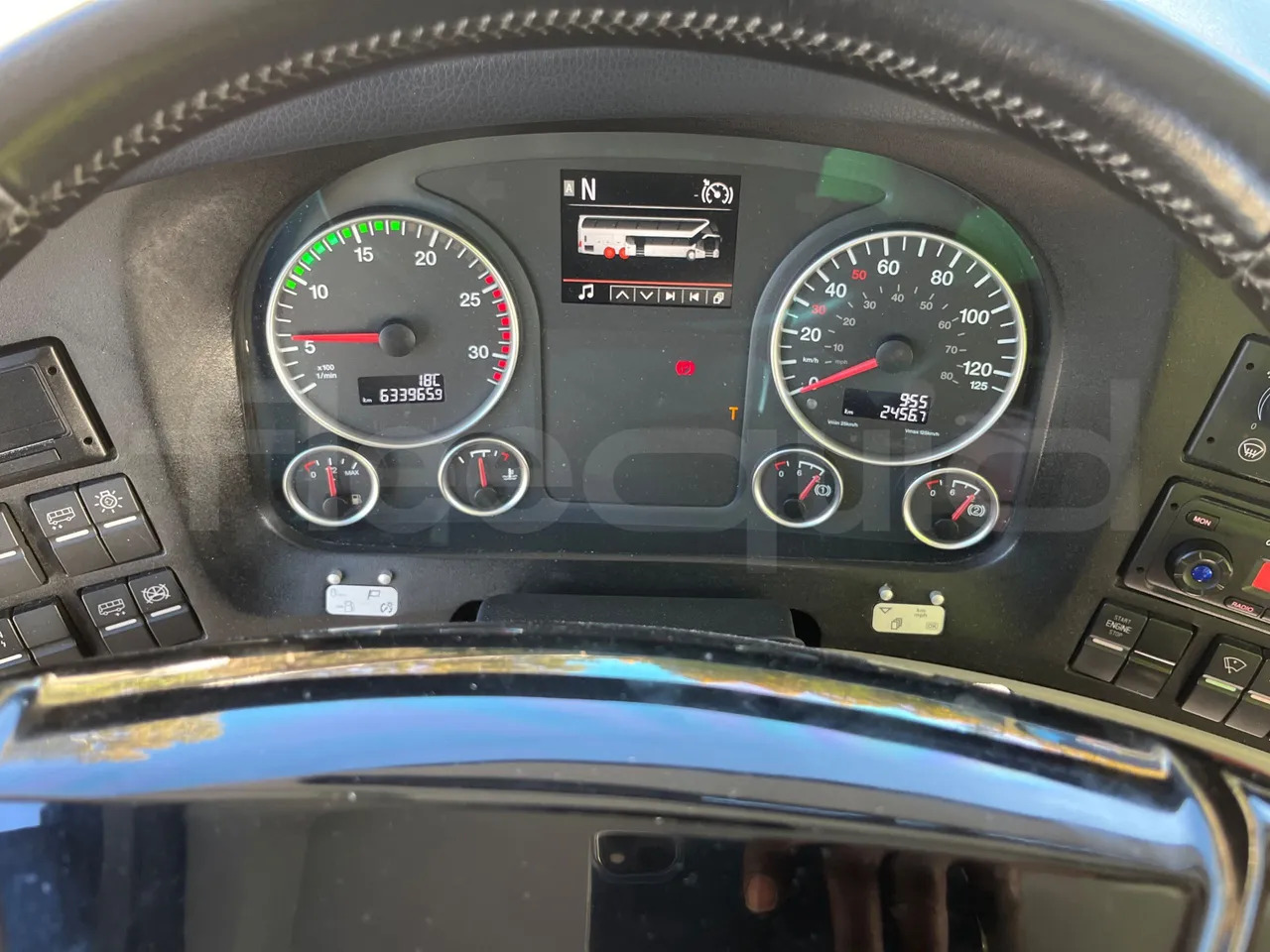 Neoplan Skyliner - 대형 버스 : 사진 3 Neoplan Skyliner - 대형 버스 : 사진 3