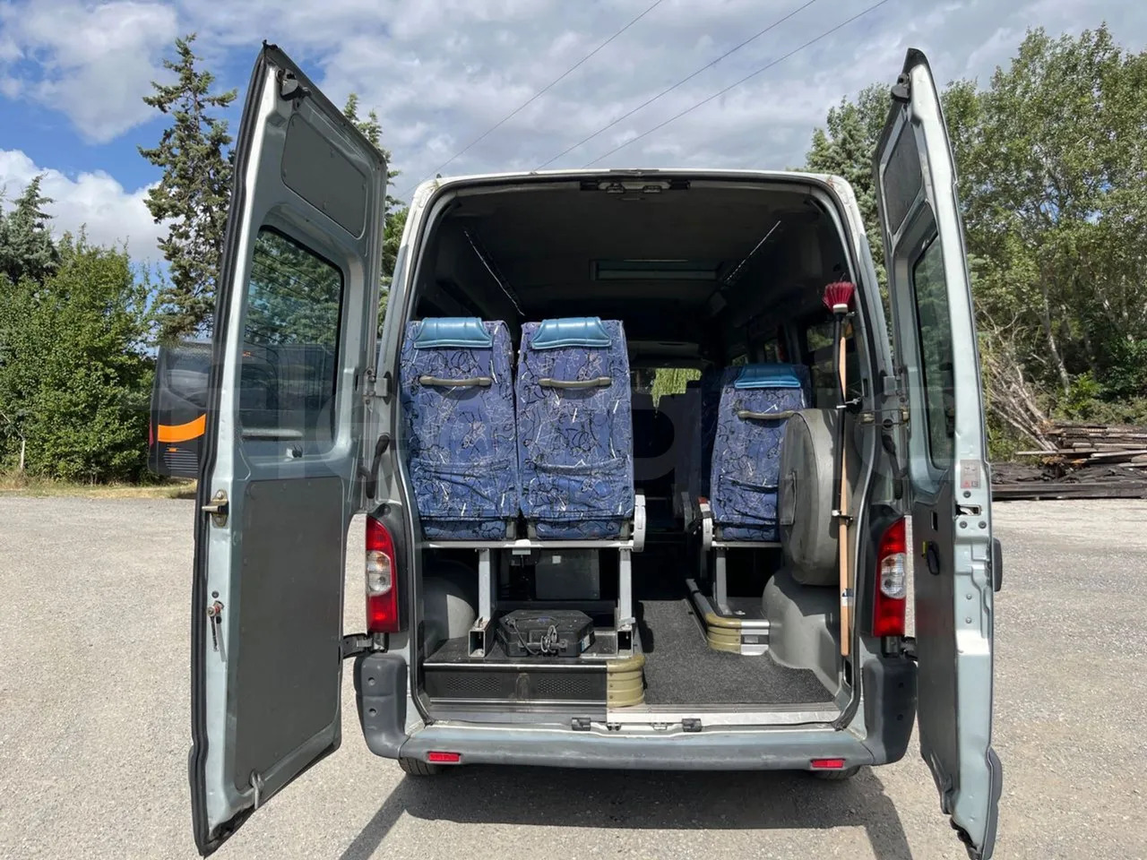 Renault Master - 교외 버스 : 사진 5 Renault Master - 교외 버스 : 사진 5